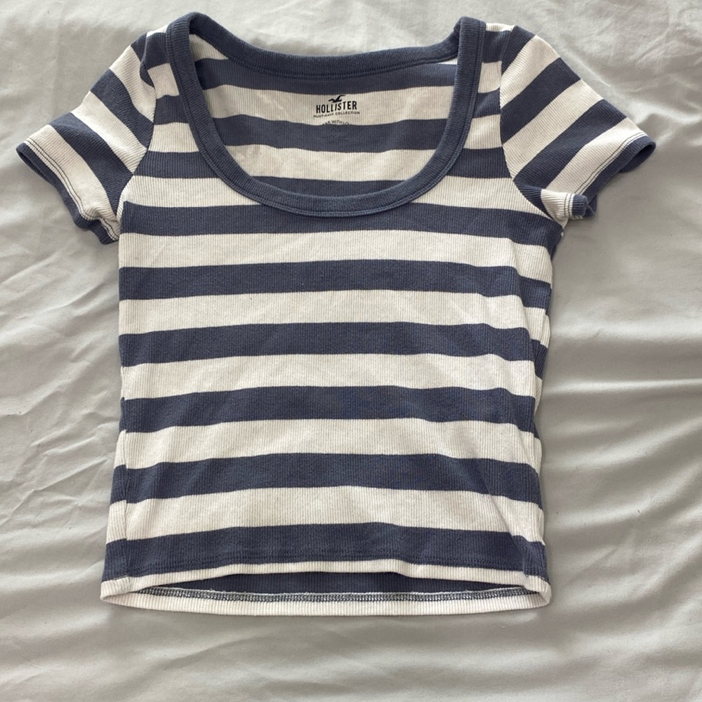 Hollister Must Have Collection blue and white striped baby tee, size small